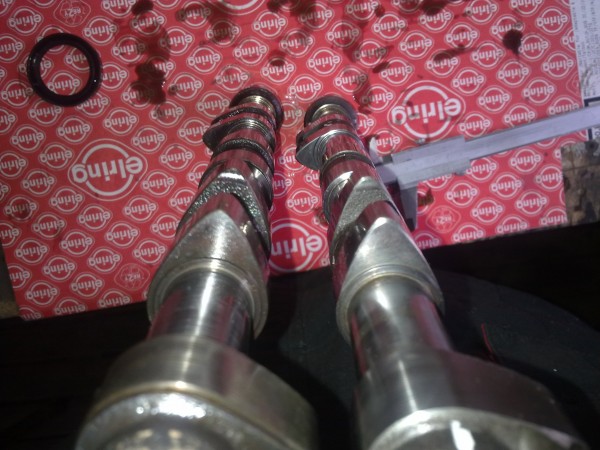 20130107935.jpg (726.54 KiB) Przejrzano 3843 razy z lewej seria,prawa szlifowany