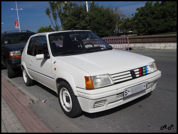 1990_Peugeot_205_Rallye_(3990835320).jpg