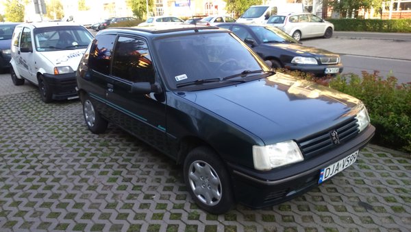 Peugeot 205 212.JPG