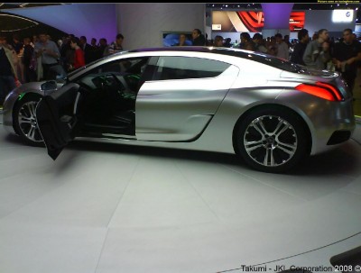 pics-max-14974-358587-peugeot-rc-concept-at-paris-auto-show-2008.jpg