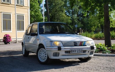 733693-1920x1200-205-1.3-rallye.jpg