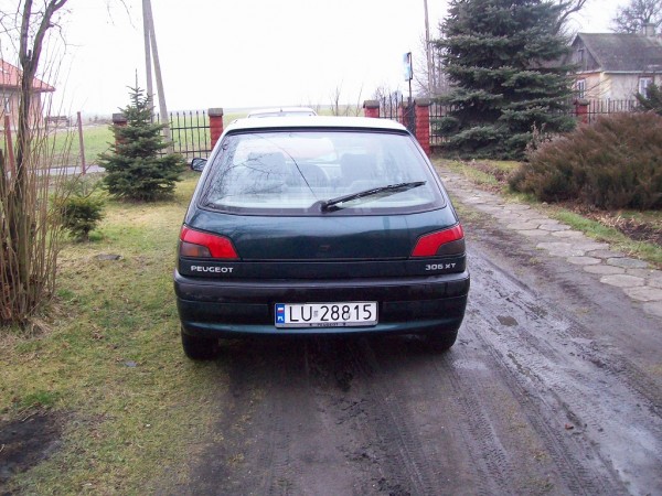 Tył