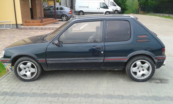 205 GTI Sorrento Green forum.peugeot205.pl