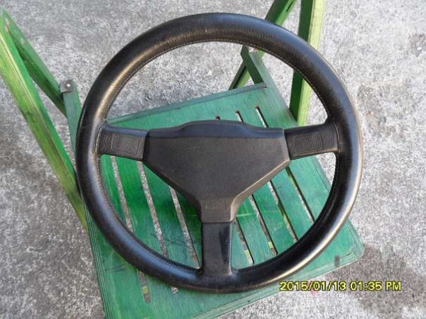 momo steering wheel 205.jpg