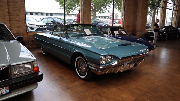 Ford Thunderbird