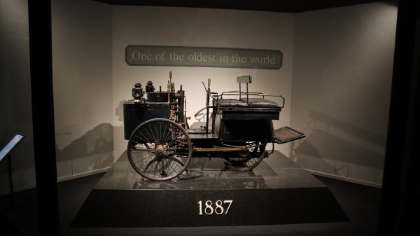 Jak napis wskazuje, jeden z najstarszych na świece automobili