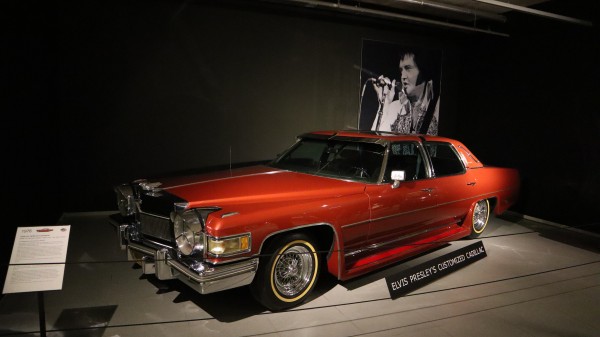 Cadillac Elvisa Presley'a