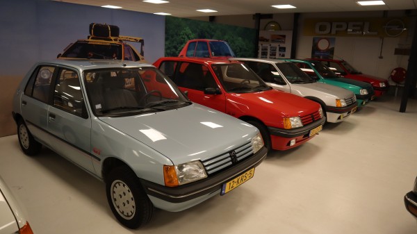 Od lewej: GT, XS, GTI ph1, GTI griffe, GTI ph2